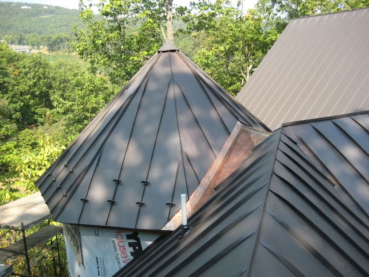 Professional Roof Tarp Installation by Craftsman Roofing in Aliso